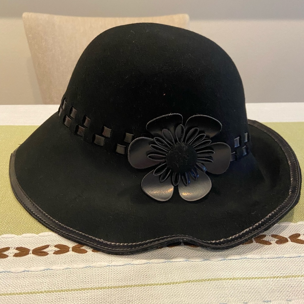 Nordstrom Black Classic Hat with Contoured Design